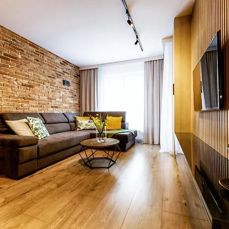 Naku Apartament דירה *