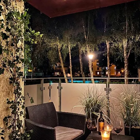 Naku Apartament דירה